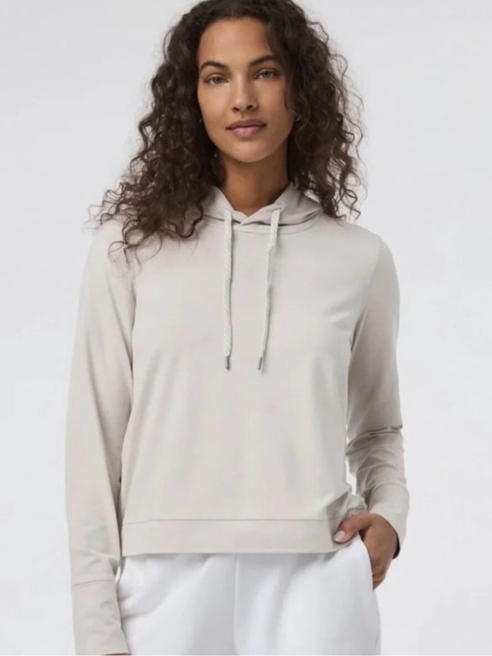 NWT Vuori Halo Hoodie